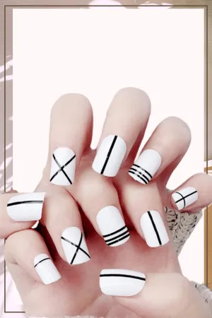 Press On Nails Black And White Short Square Line Design Nail Kit