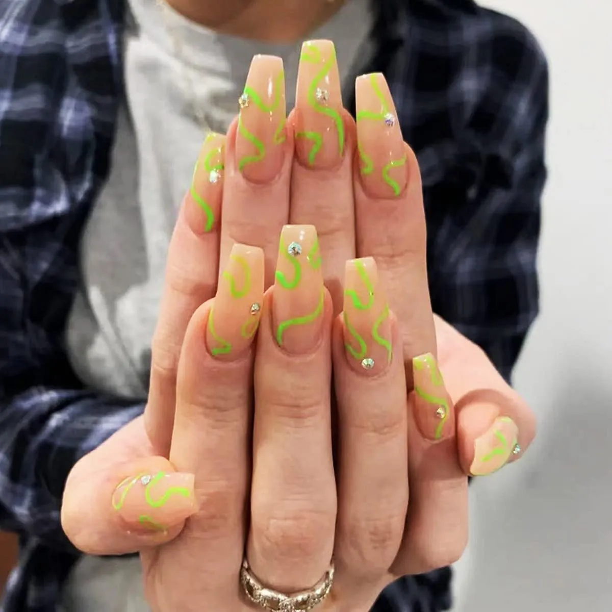 Press On Nails Green Glossy Coffin Swirl Nail Kit