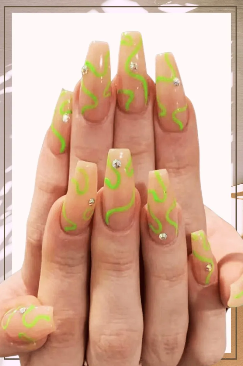Press On Nails Green Glossy Coffin Swirl Nail Kit
