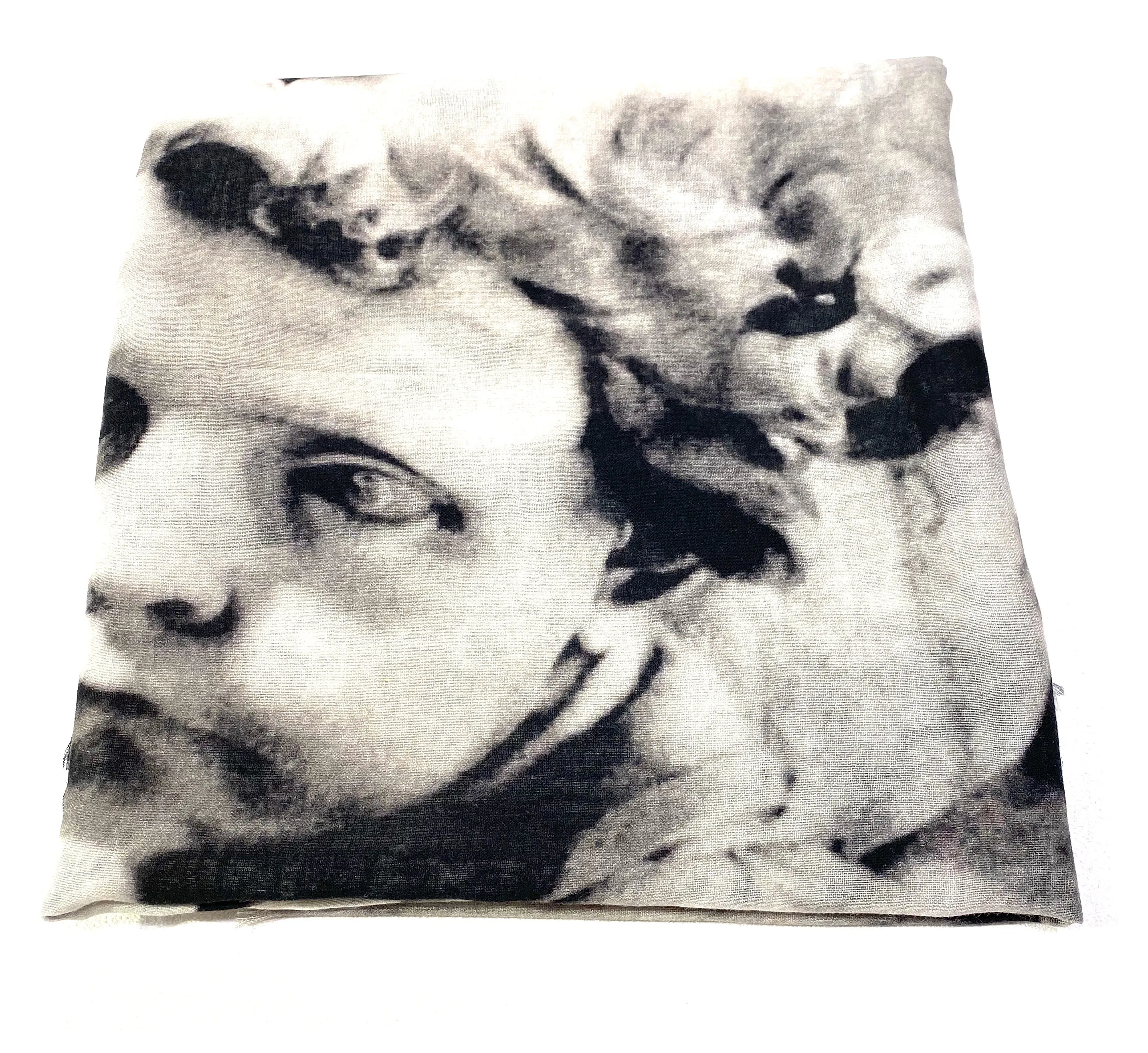 PRINTED WOOL SCARF