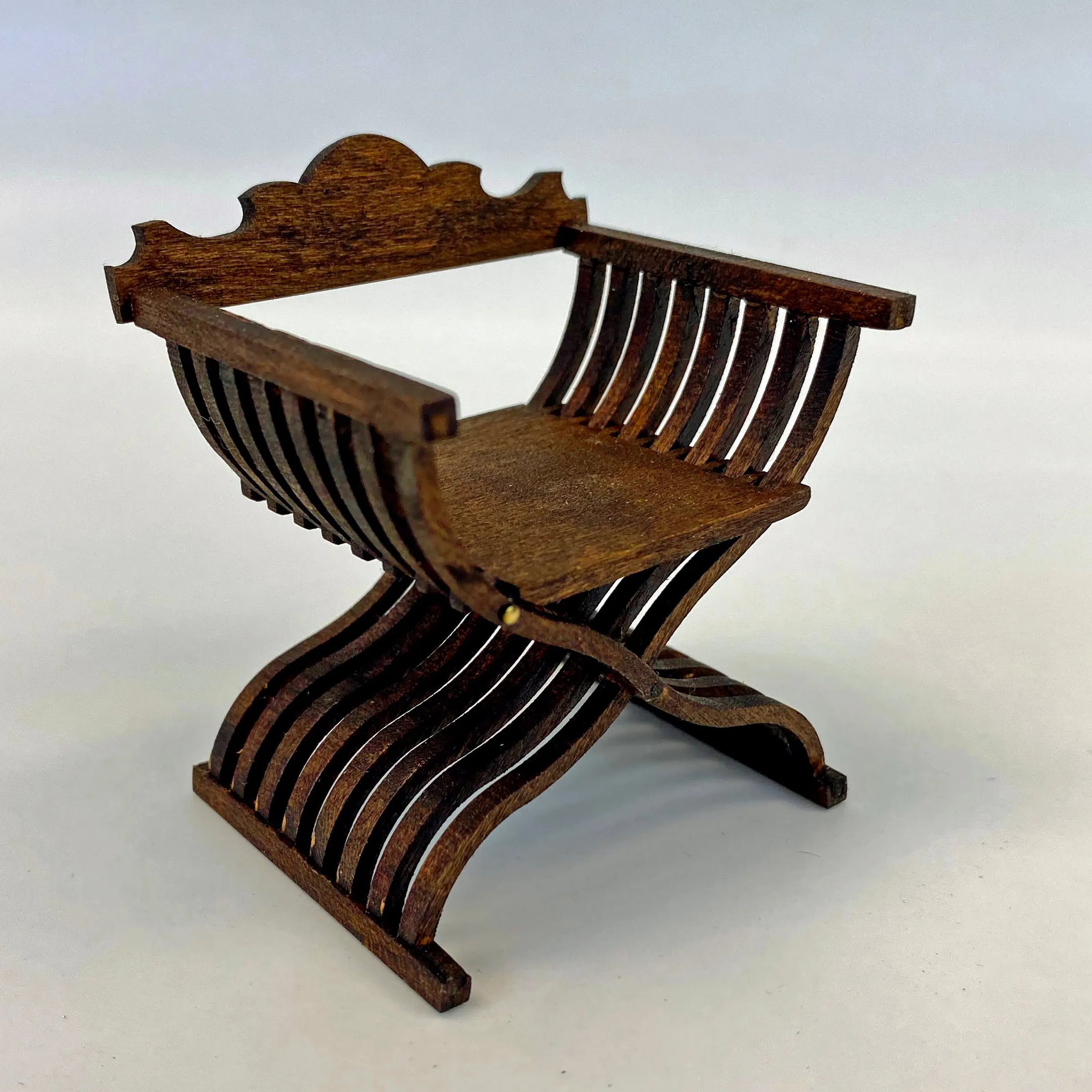 Roman style Savonarola Chair