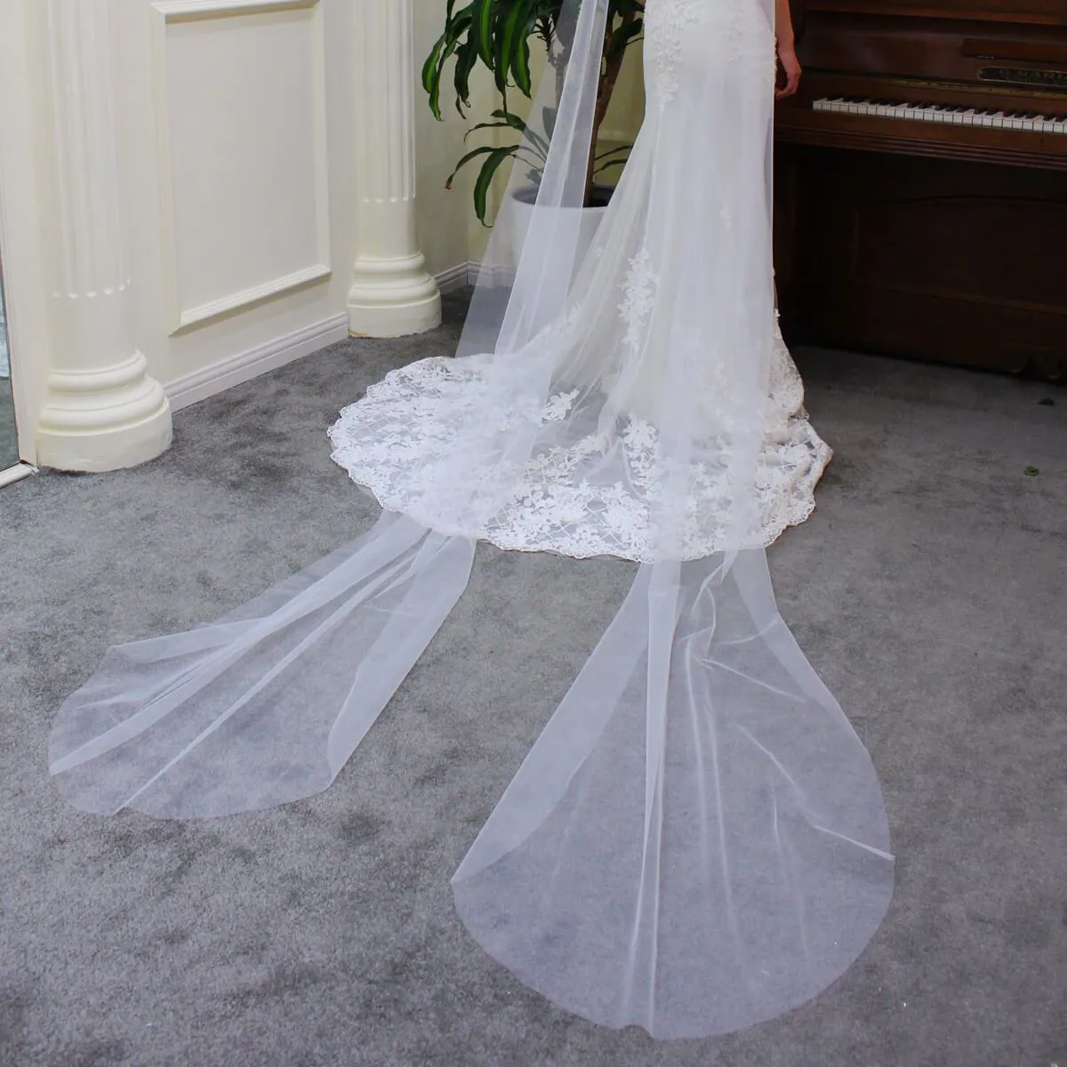 Roycebridal Simple Watteau Veil Set Viniodress V691