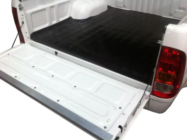 Rubber Ute Mat to fit Nissan Navara Dual Cab 4WD STR D22 Nov 2001 to 2008 - Suits Spray On Liner Or No Liner
