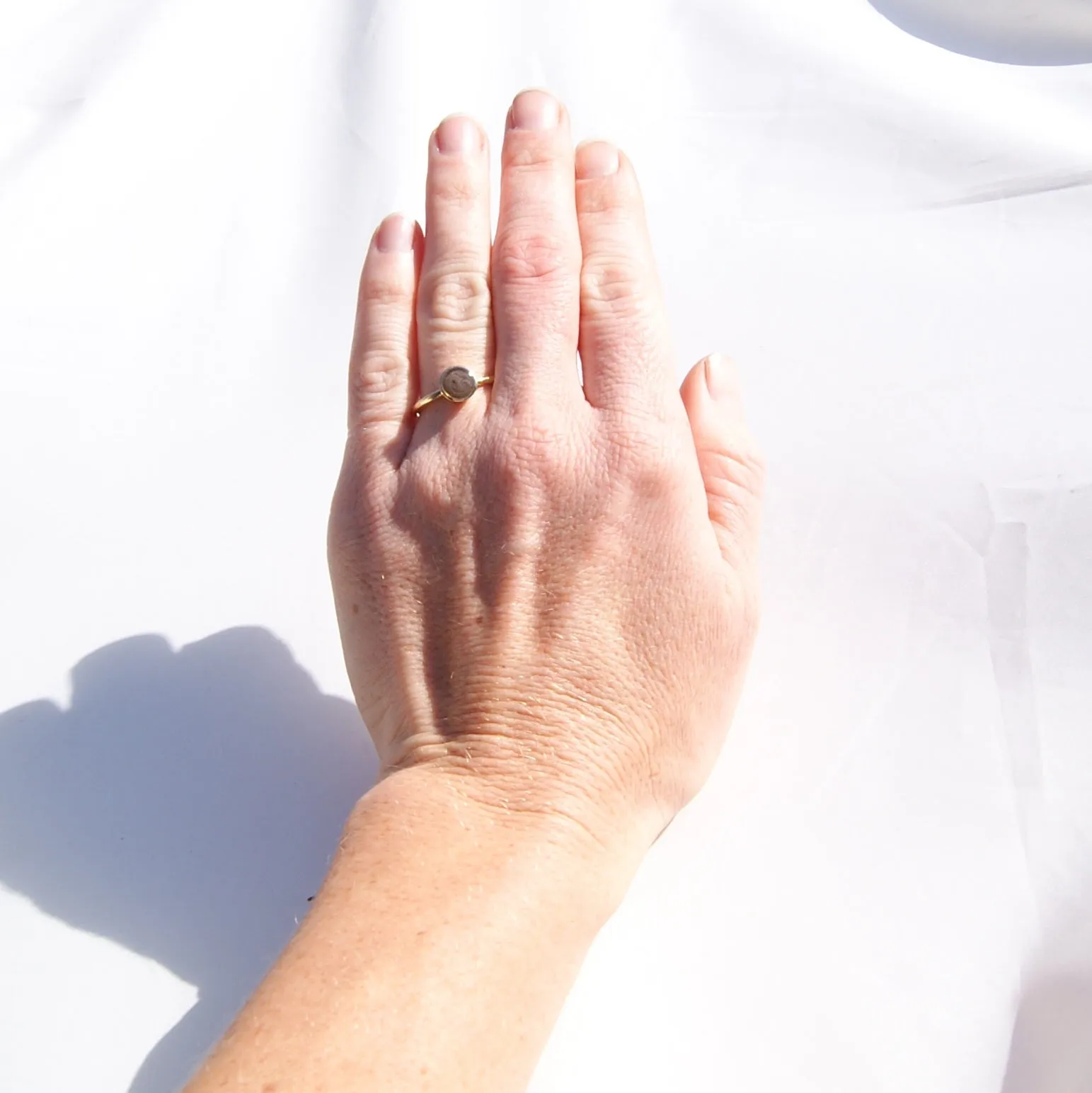 Sale | Circle Simple Band Cremation Ring in 14K Yellow Gold