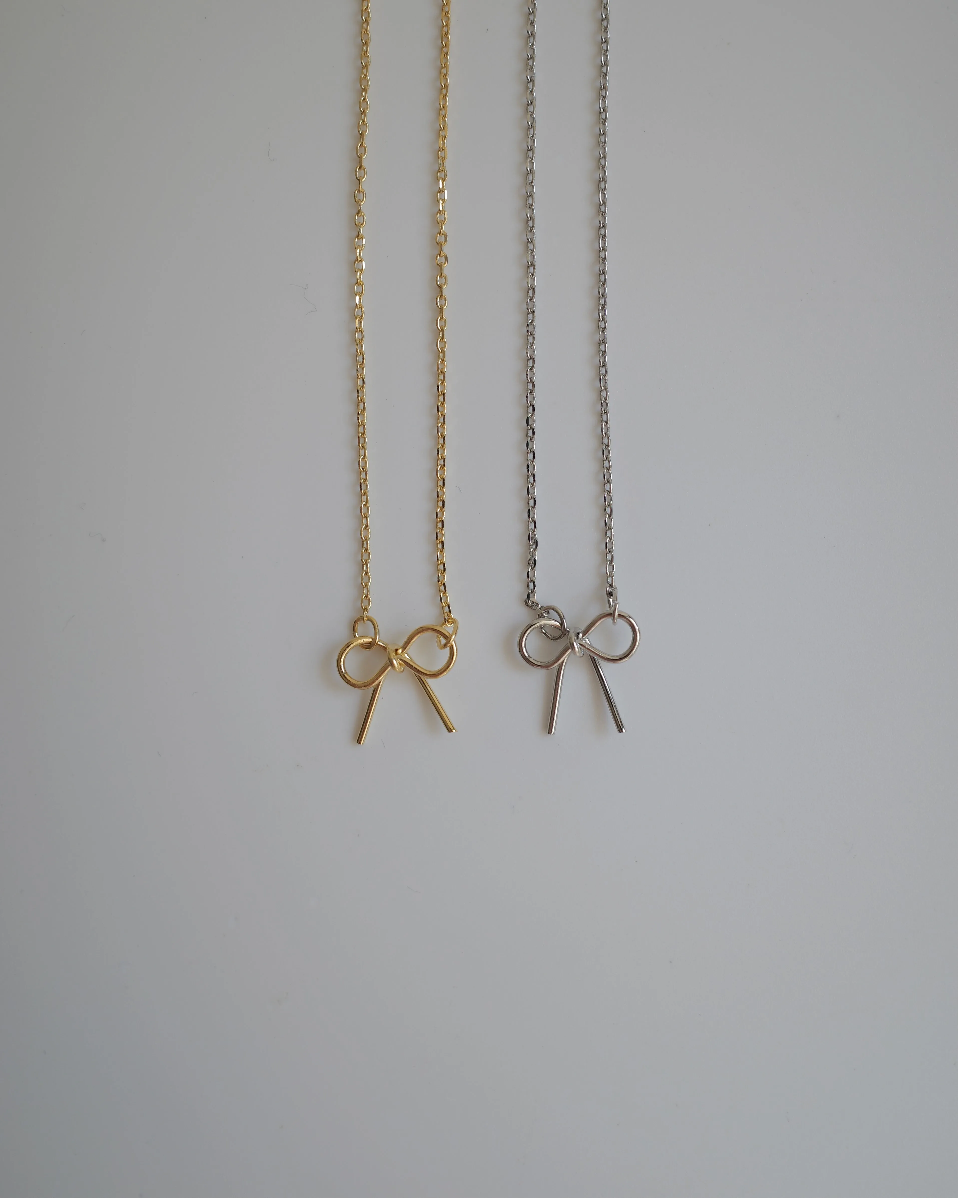 simple ribbon necklacce