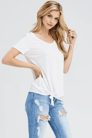 SIMPLE WHITE FRONT KNOT TOP