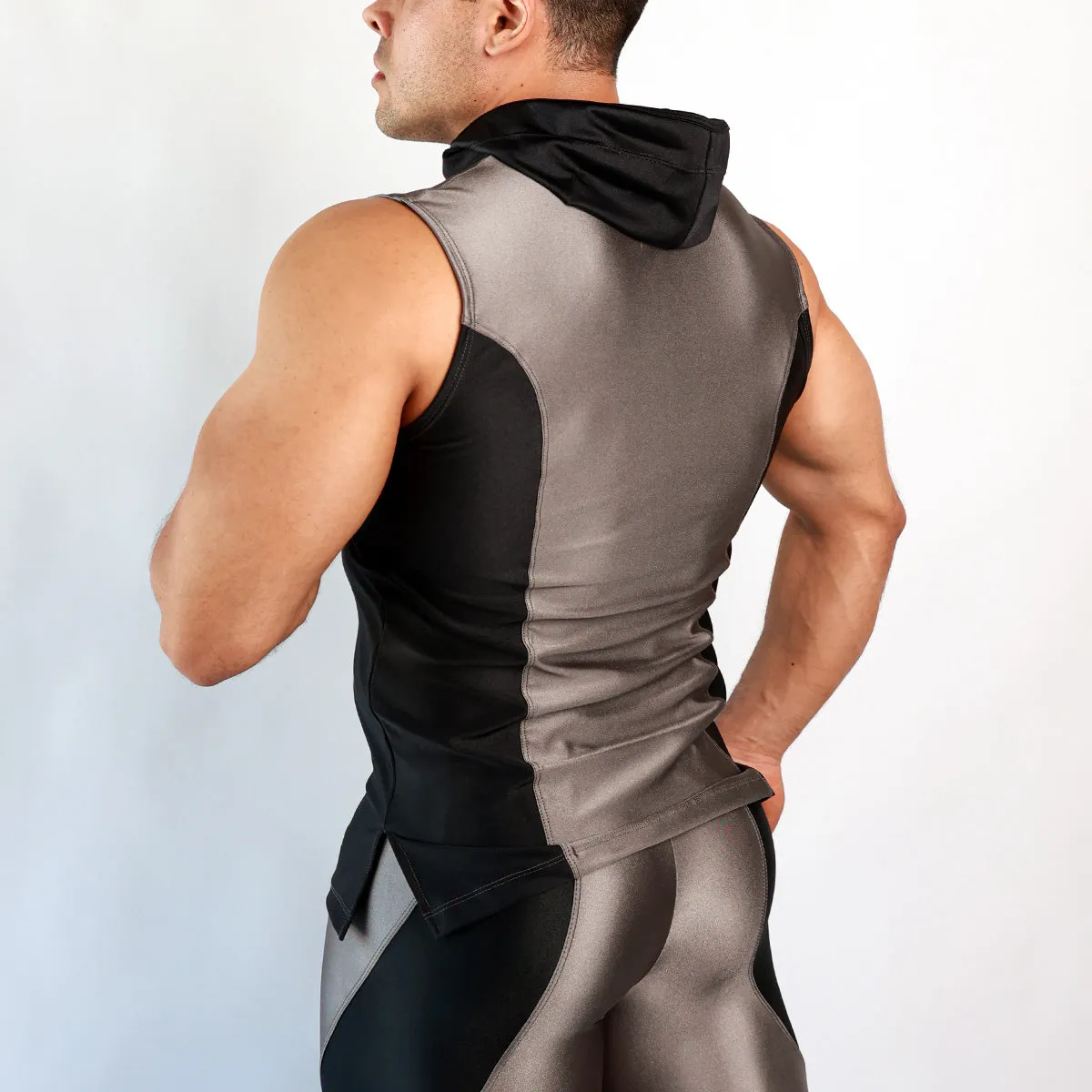 *SLEEVELESS HOODIE