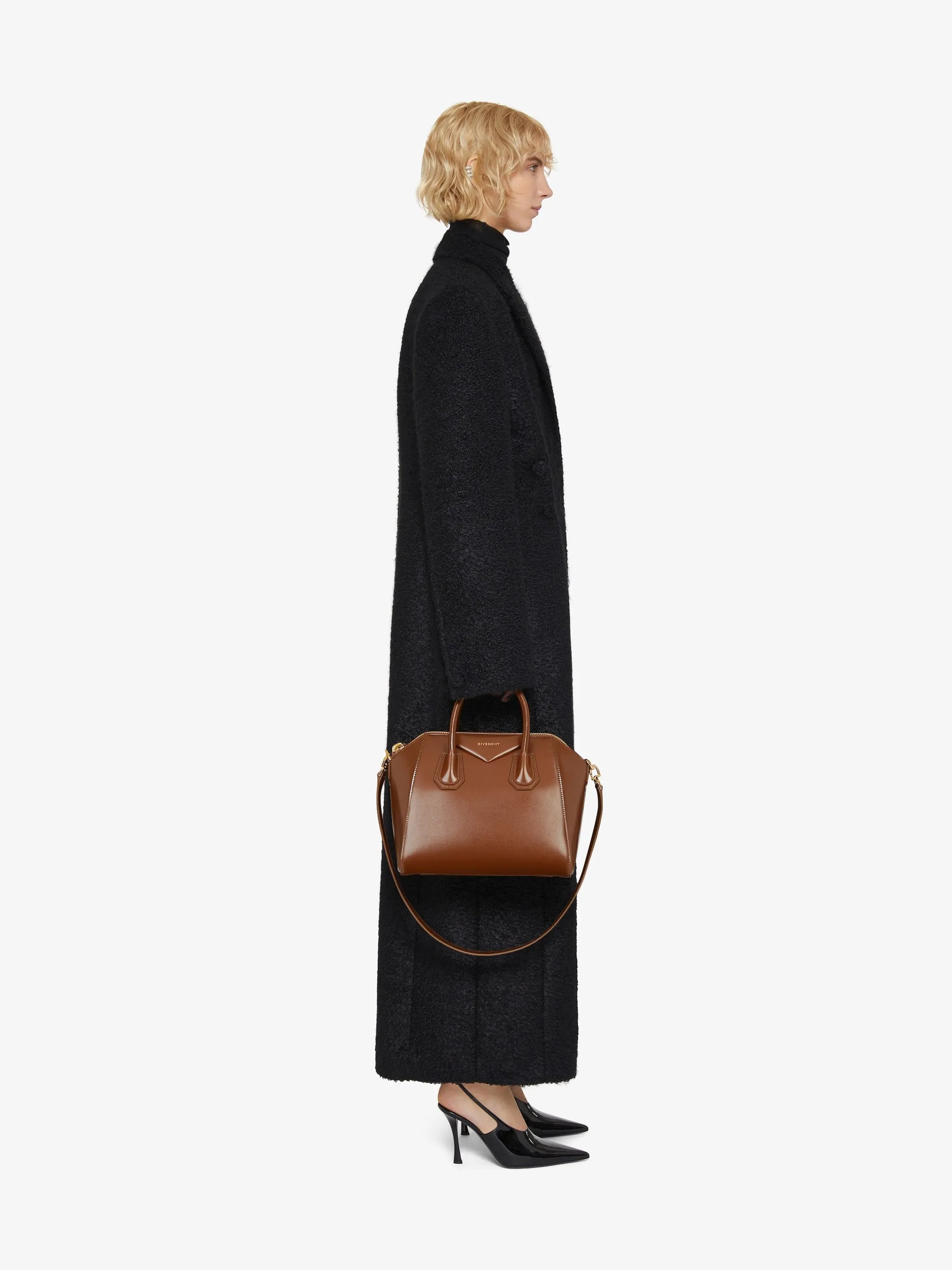 Small Antigona Bag In Box Leather