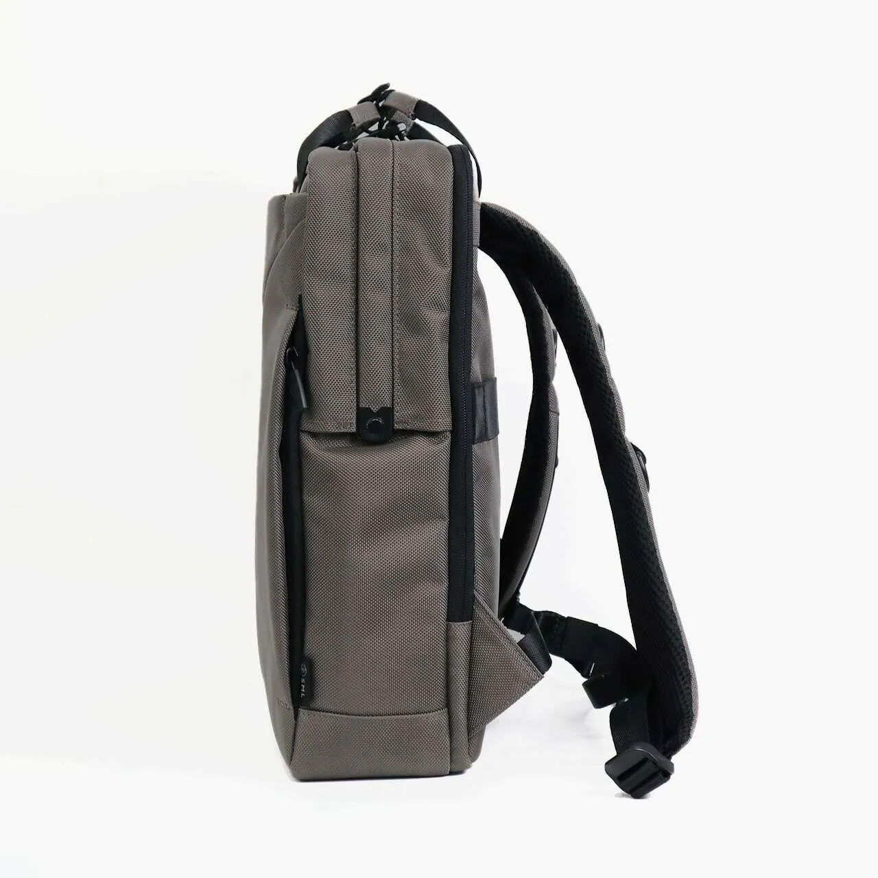 SML | エスエムエル　MOLDING RUCKSACK