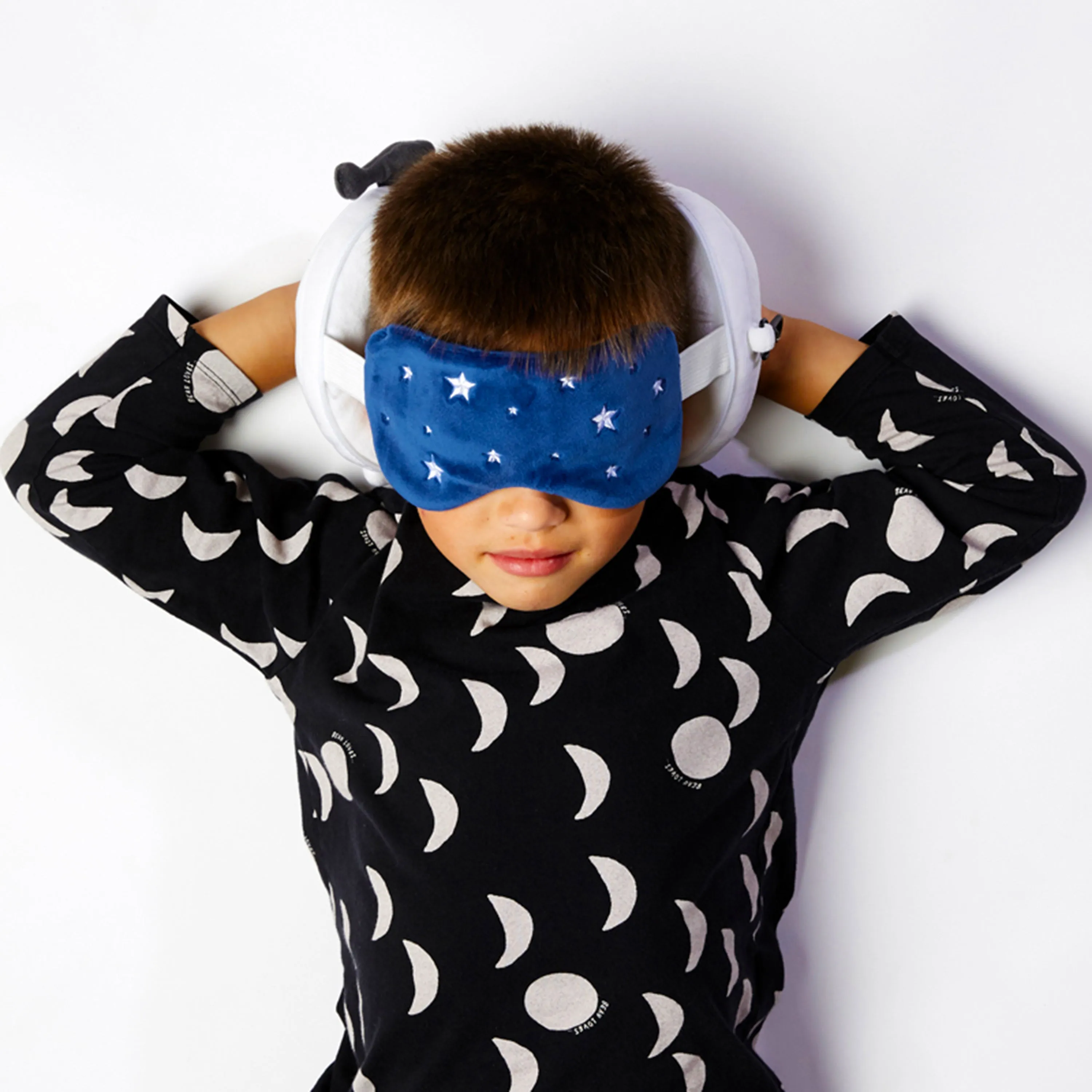 Space Cadet Relaxeazzz Plush Round Travel Pillow & Eye Mask Set