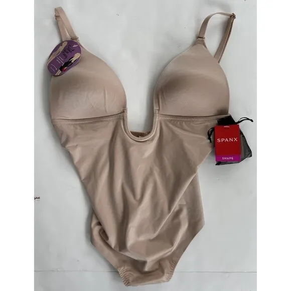 Spanx Suit Your Fancy Plunge Low-Back Thong Multiway Bodysuit sz M Nude Beige