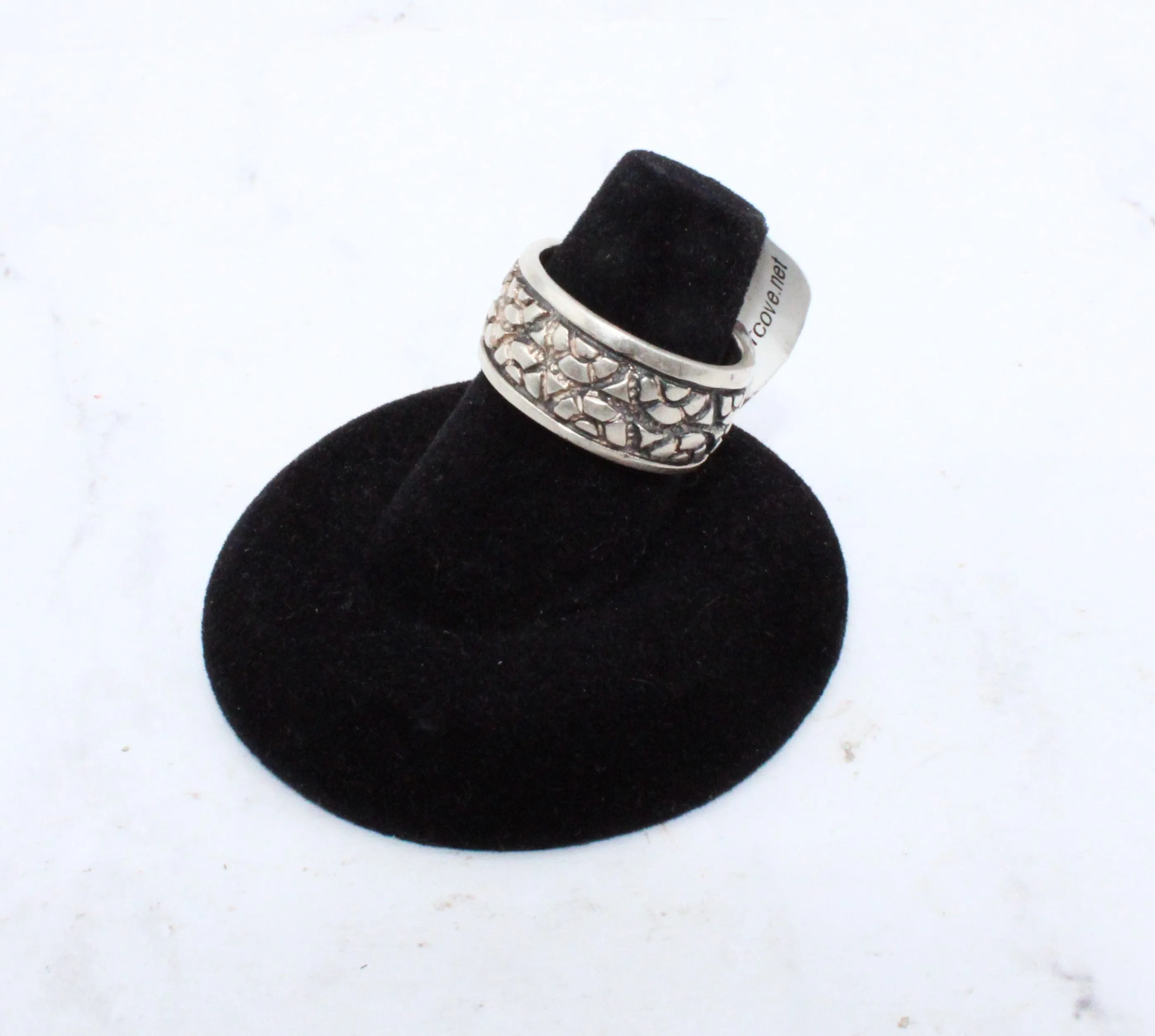 Sterling Silver Ring (Size 6)