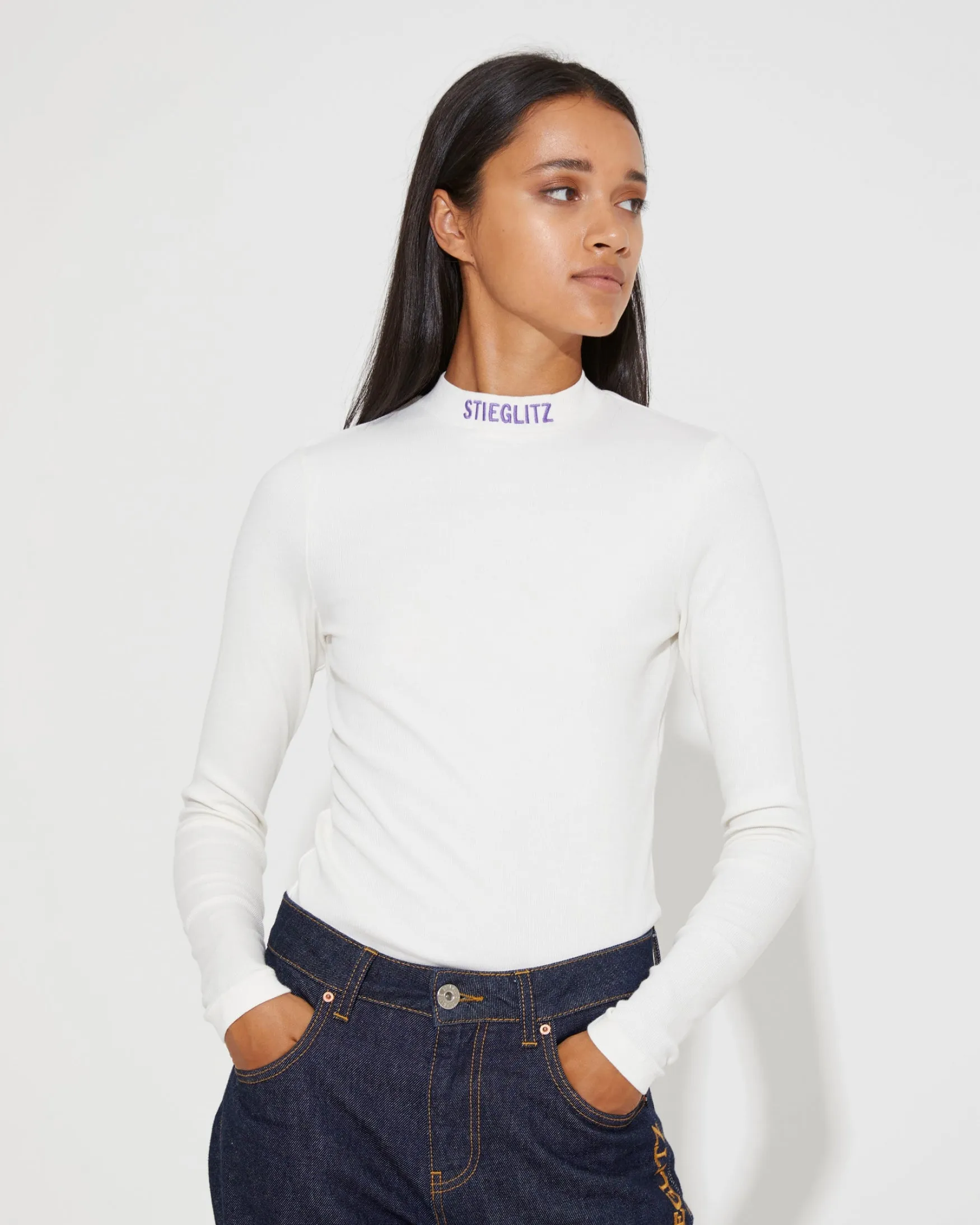 Stieg Pulli | White