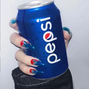 Stiletto Pepsi