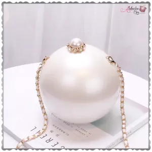 The PEARLfect ⚪️ Purse