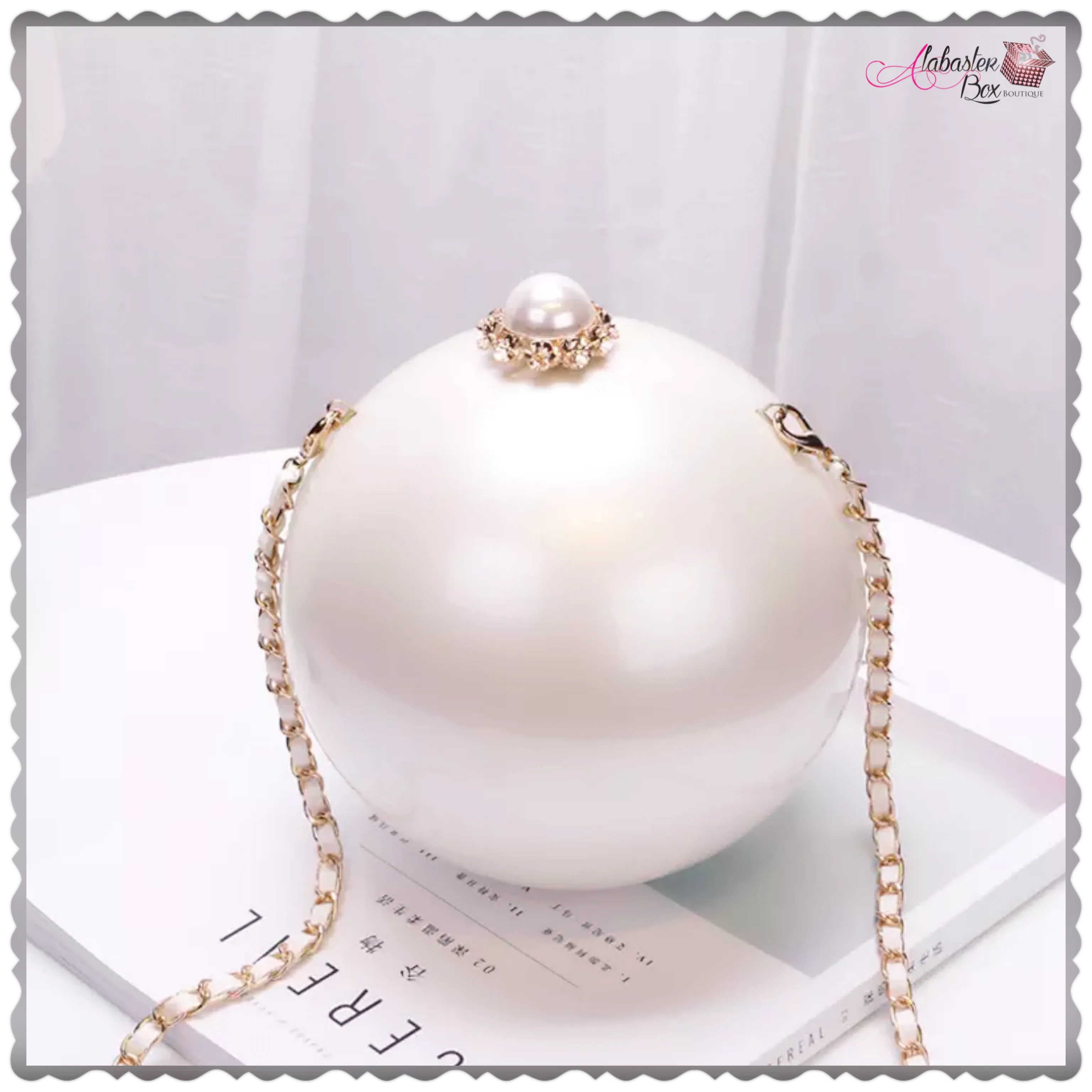 The PEARLfect ⚪️ Purse