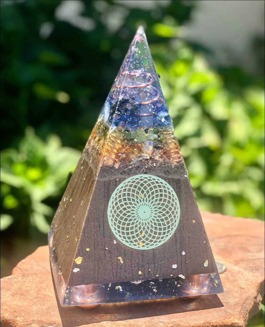 The “Sleek Tensor Ring Nubian Chakra” Orgone Pyramid