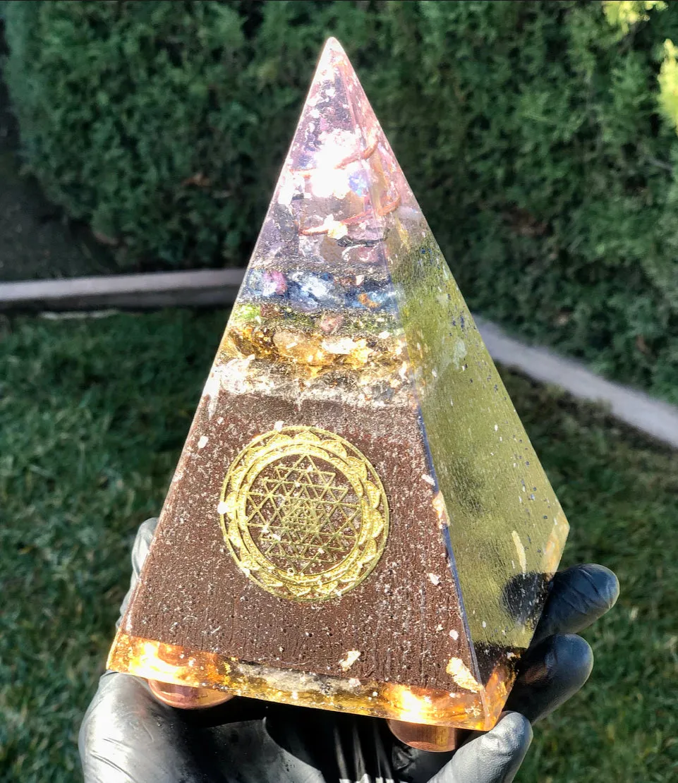 The “Sleek Tensor Ring Nubian Chakra” Orgone Pyramid