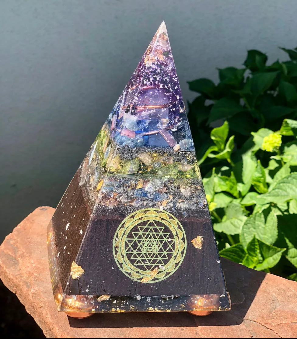 The “Sleek Tensor Ring Nubian Chakra” Orgone Pyramid