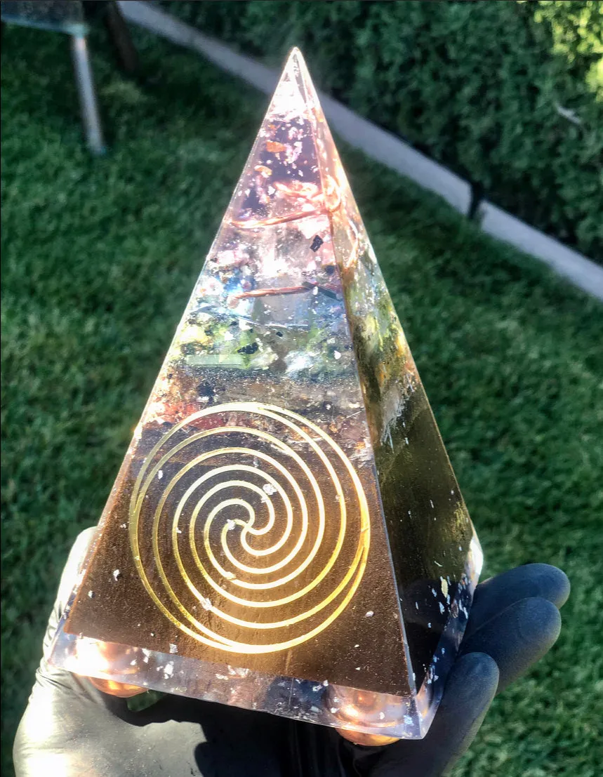 The “Sleek Tensor Ring Nubian Chakra” Orgone Pyramid