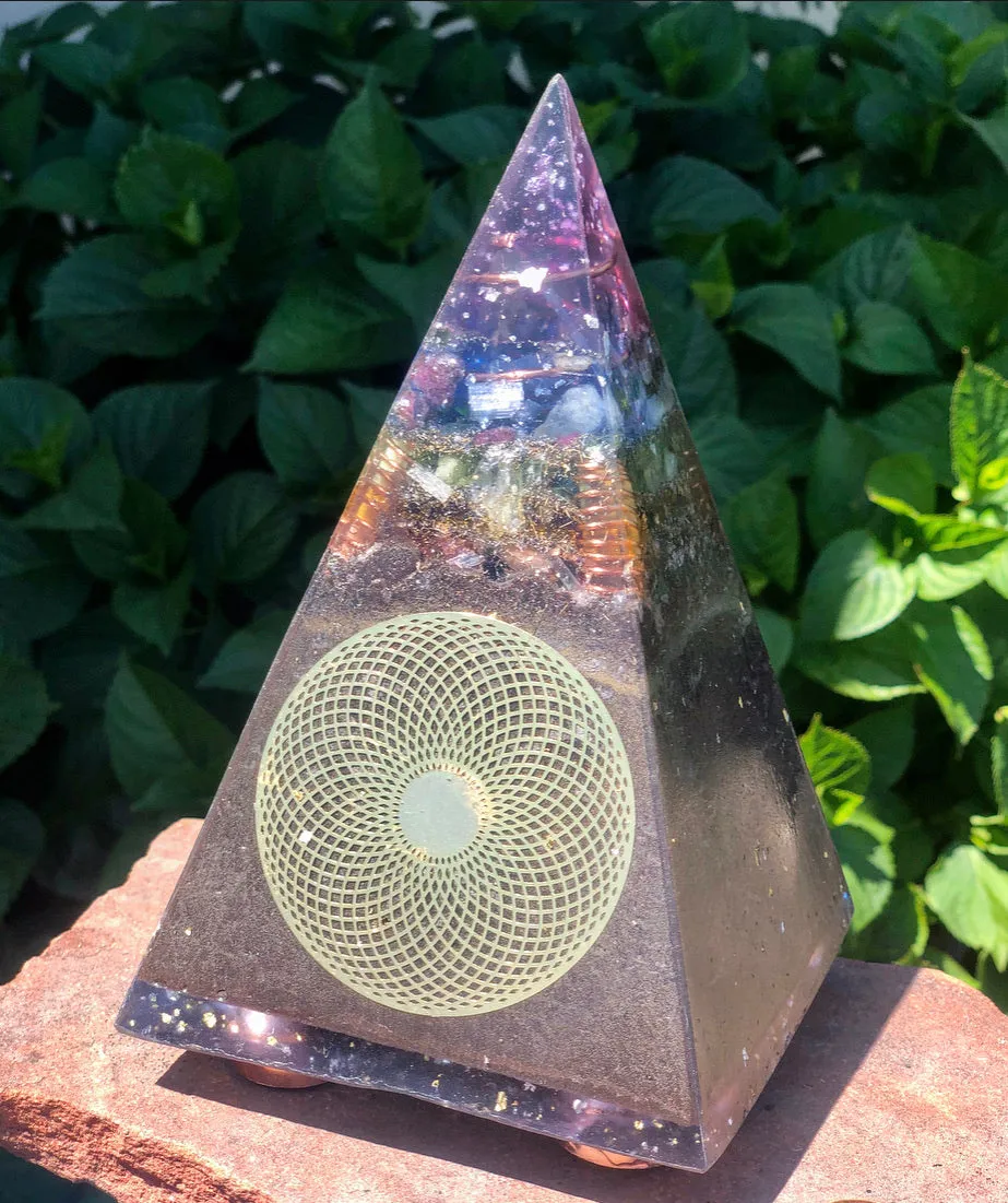 The “Sleek Tensor Ring Nubian Chakra” Orgone Pyramid