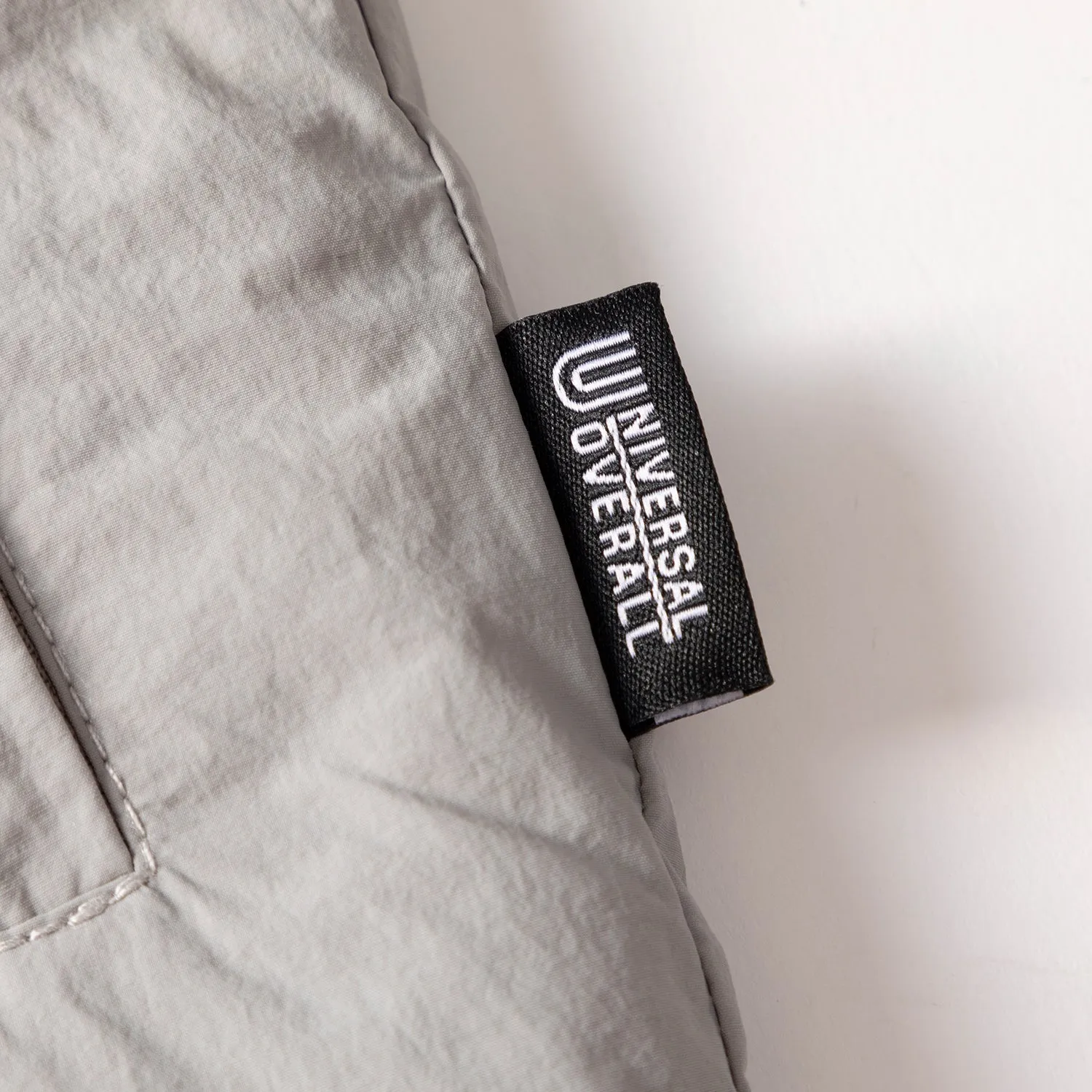 UNIVERSAL OVERALL | ユニバーサルオーバーオール　Begin別注 洗濯できるインサレーションジャケット (ICE GRAY)