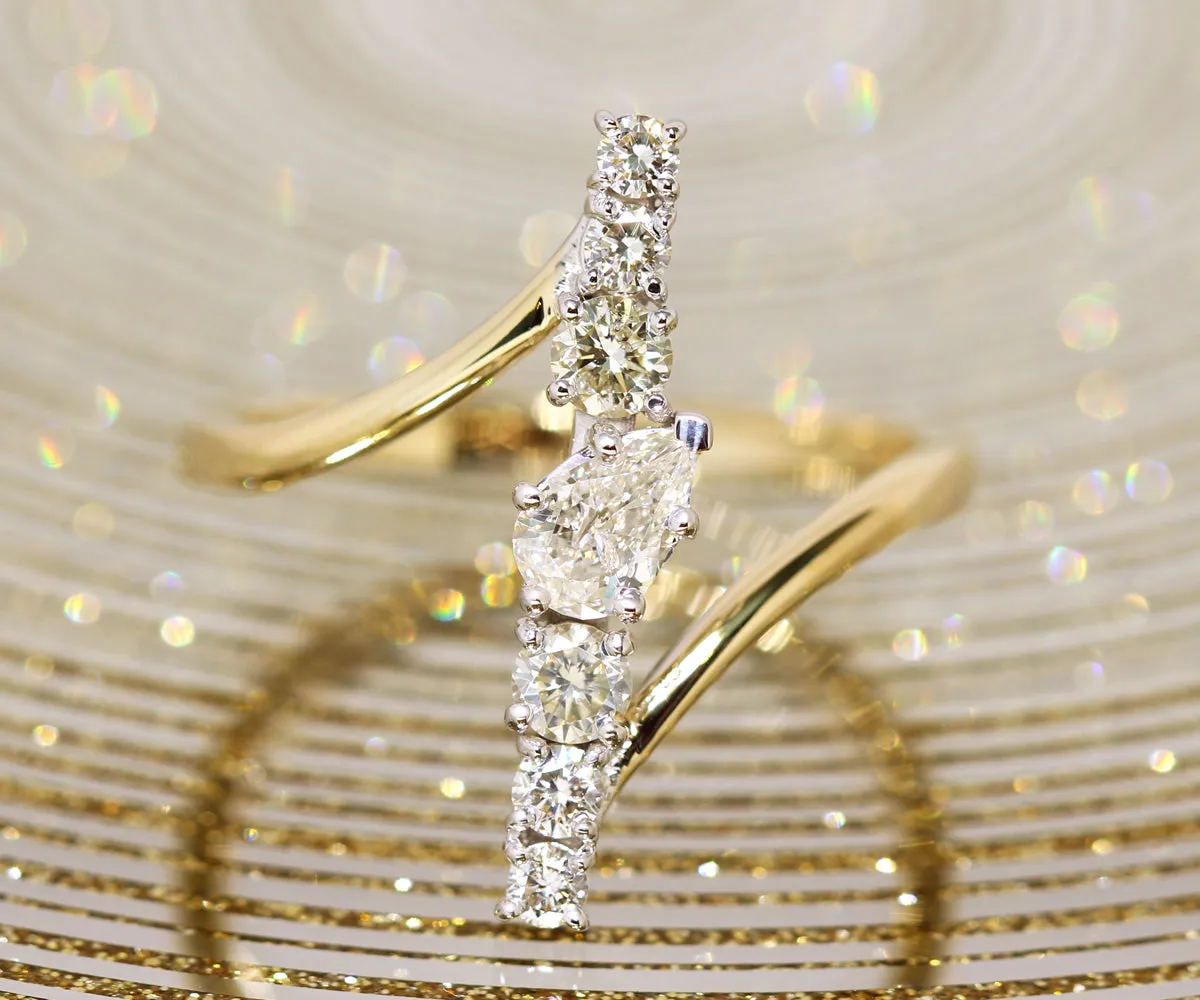 Vertical Simple Diamond Fashion Gold Ring