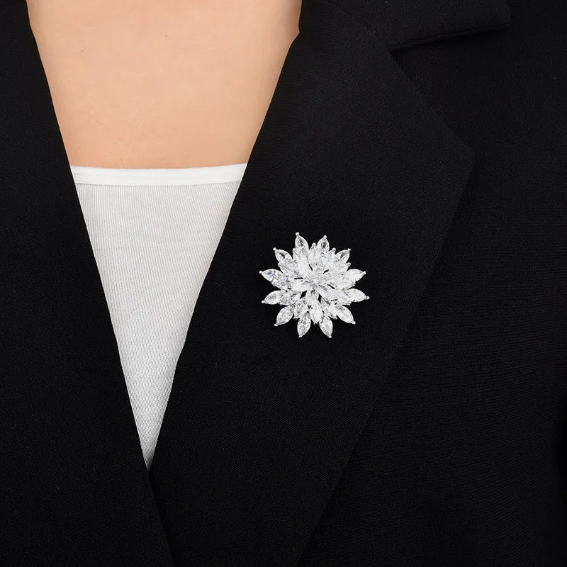 Vintage Alloy Floral Brooch For Female Zircon Mosaic Pin