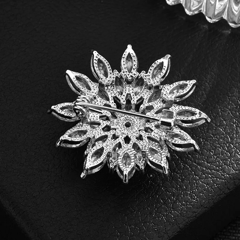 Vintage Alloy Floral Brooch For Female Zircon Mosaic Pin