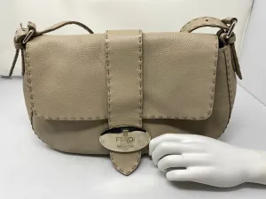 Vintage: Fendi Putty colored shoulder  bag with Fendi Circle Logo Snap Closure