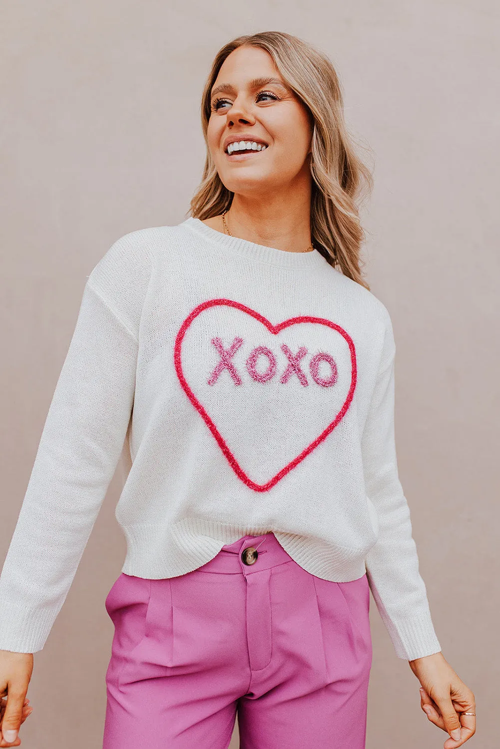 White Heart XOXO Pattern Casual Sweater